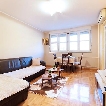 Sky City View Apartment & Big Terrace Belgrado Buitenkant foto