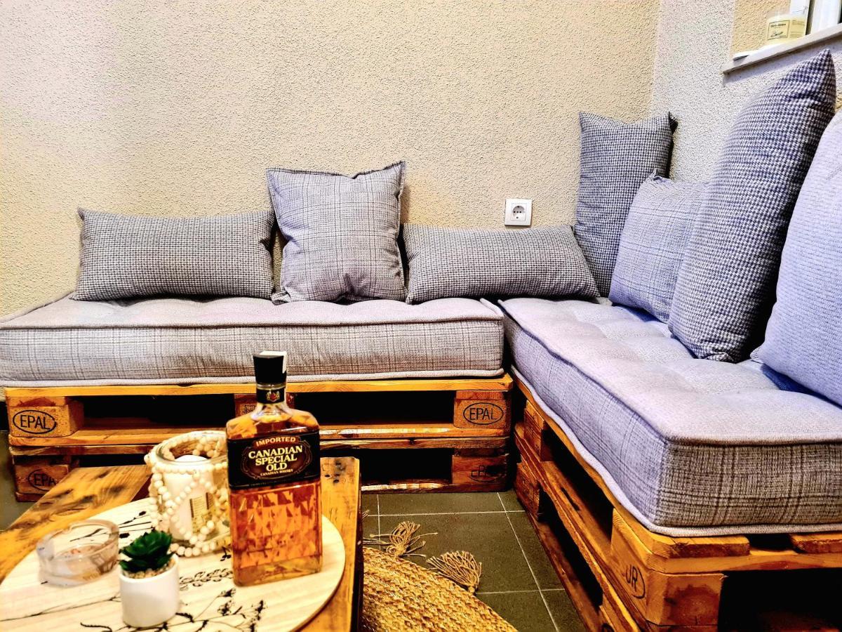 Sky City View Apartment & Big Terrace Belgrado Buitenkant foto